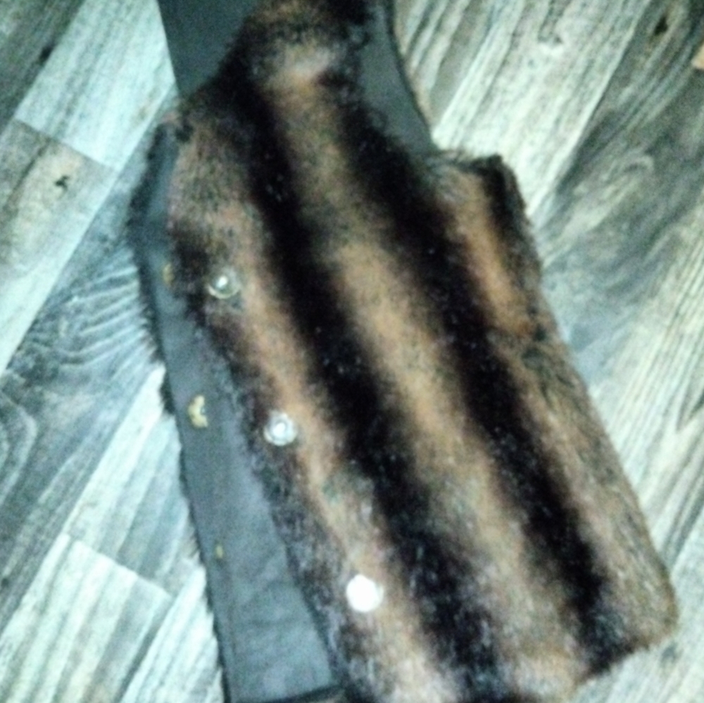 Bear Fur Vest - image 7